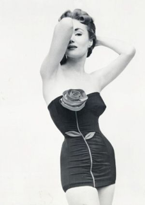 vintage bathing suit - www.myLusciousLife.com - VintageGal - Swimwear 1953.jpg